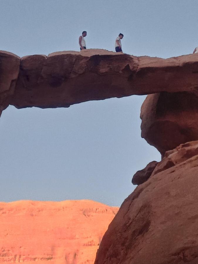 Moon City With Jeep Trips Wadi Rum Exterior foto